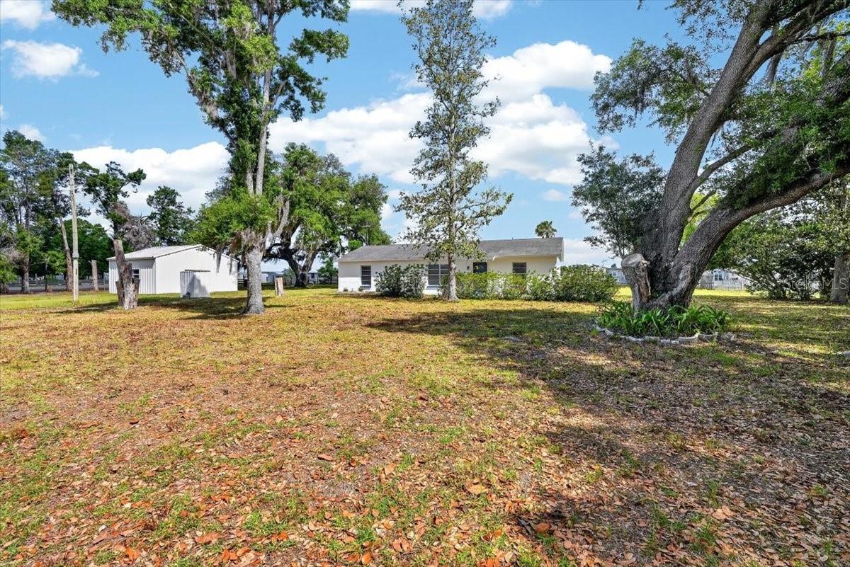 37327 Stanford Ave., Zephyrhills, FL 33541