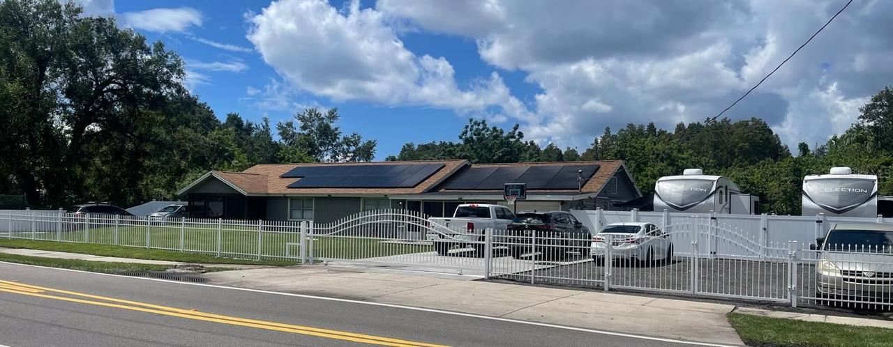 8418 N Manhattan Ave., Tampa, FL 33614