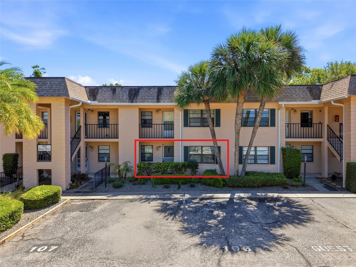 100 Grand Blvd. #106, Tarpon Springs, FL 34689