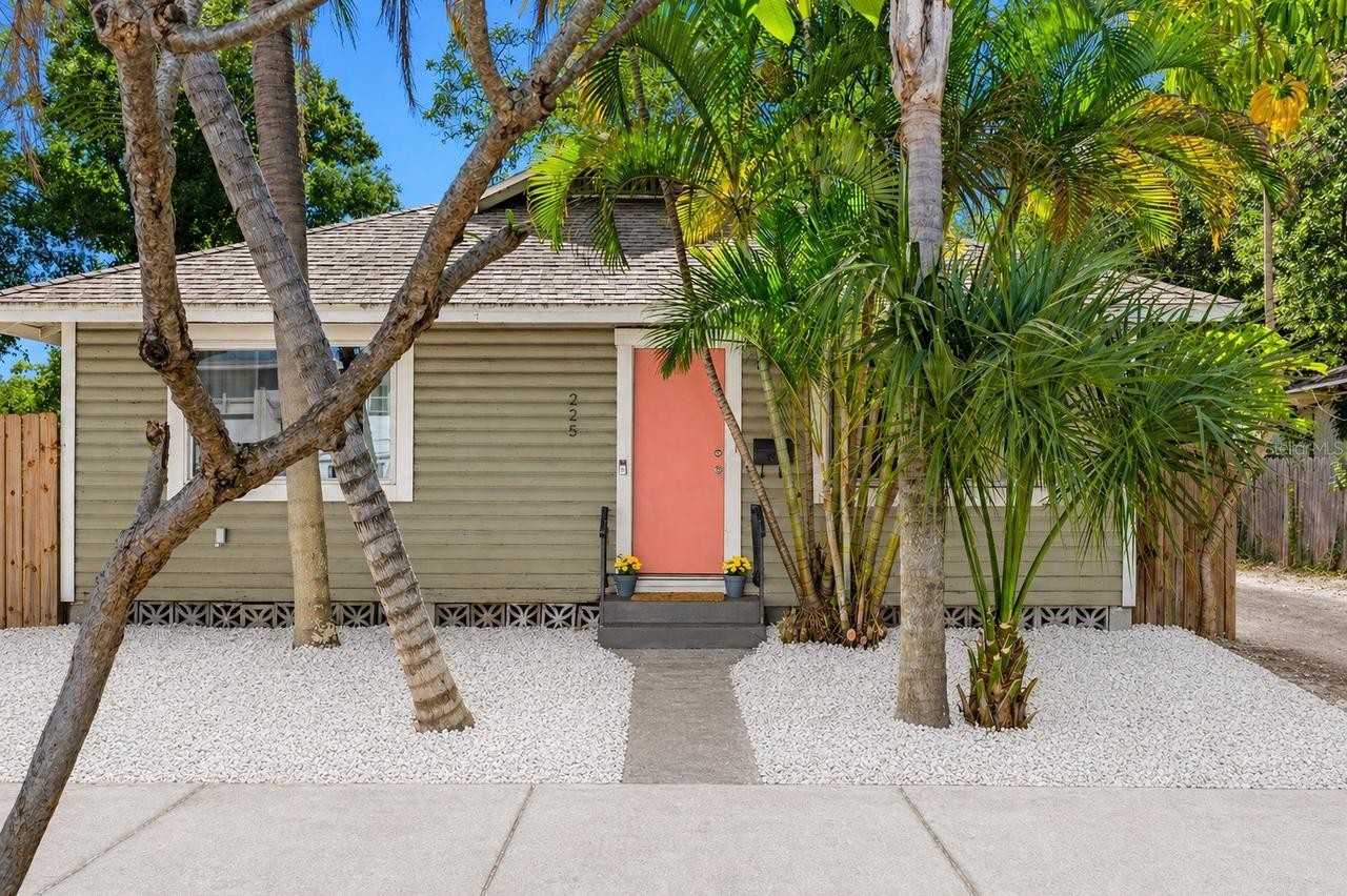 225 35th St., St Petersburg, FL 33711