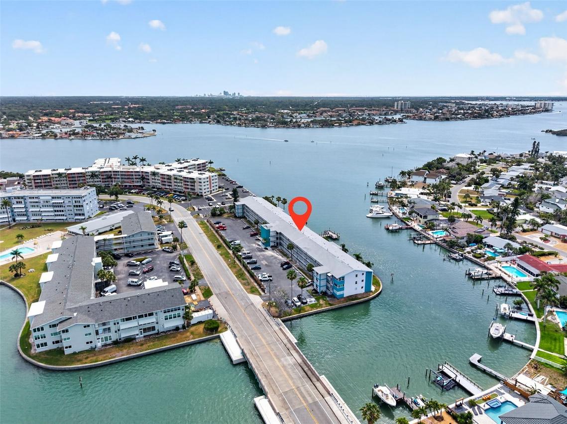 1893 Shore Dr. #214, South Pasadena, FL 33707