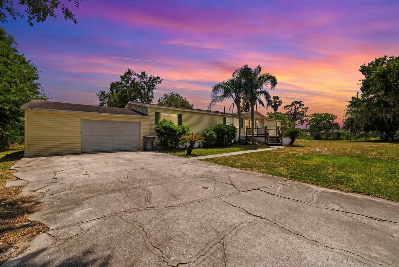 3205 Oakland Rd., Lakeland, FL 33801