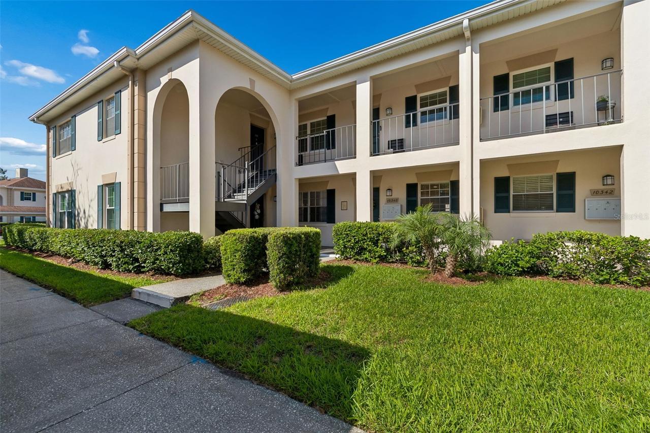 10340 Carrollwood Ln. #163, Tampa, FL 33618