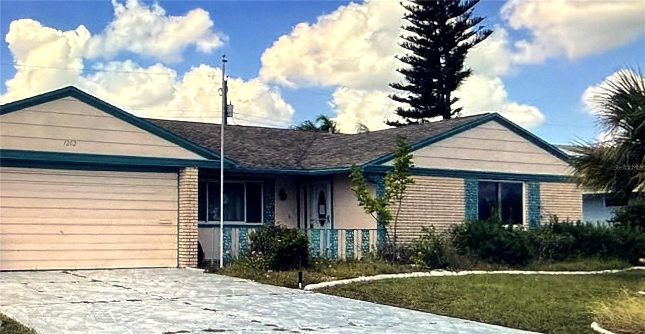 1202 Desert Hills Dr., Sun City Center, FL 33573