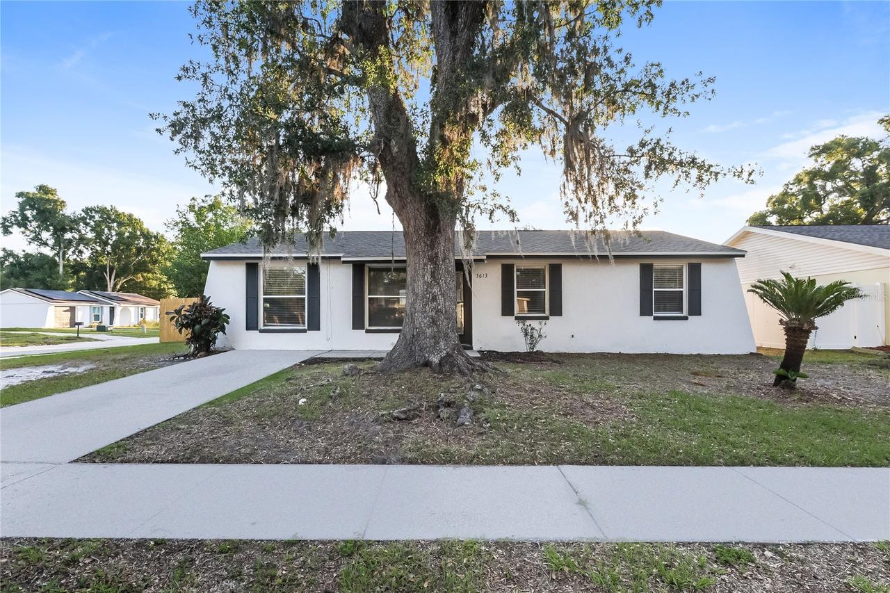3613 Wisperbreath Ln., Tampa, FL 33619