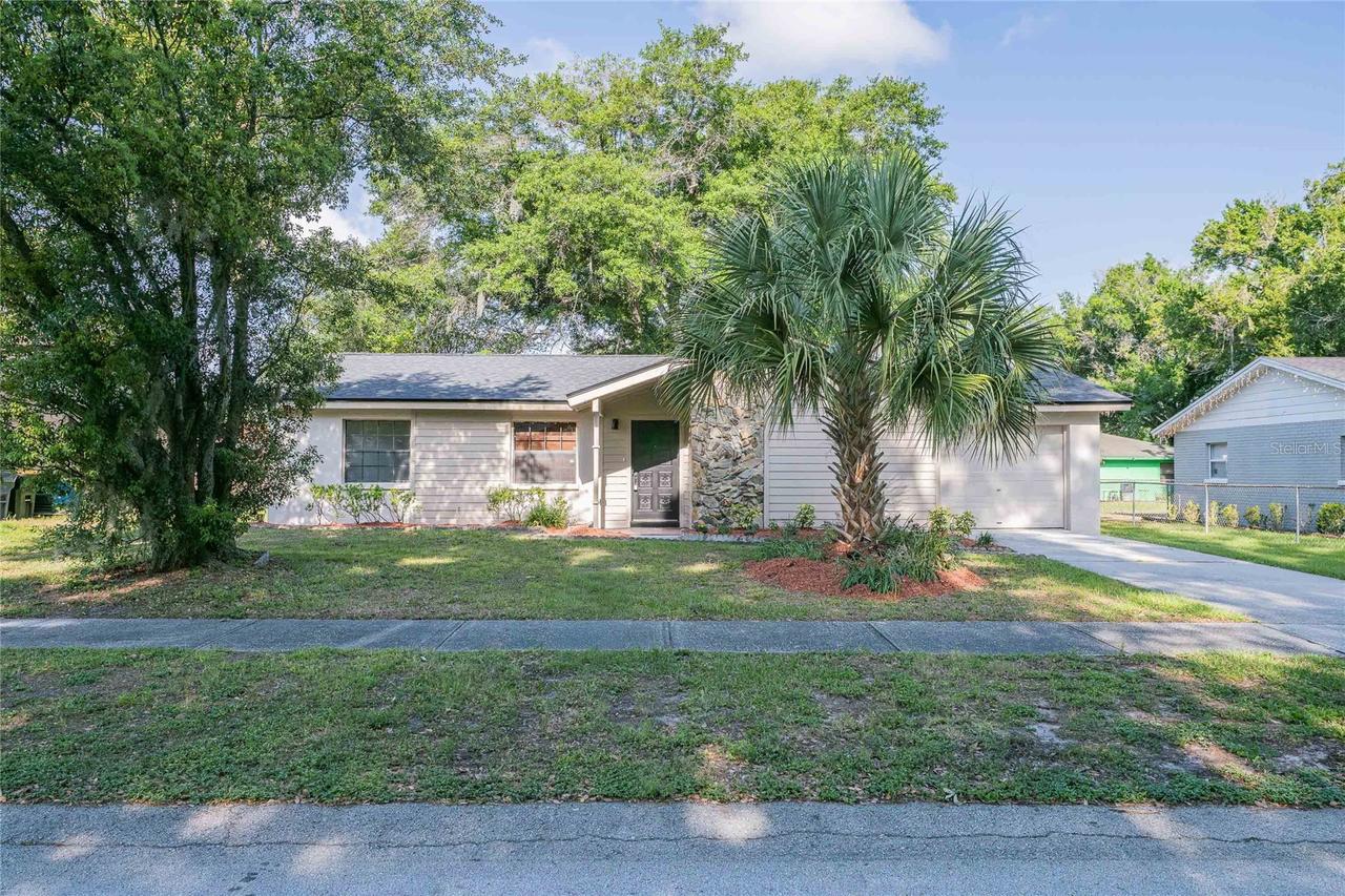 722 Hemlock Ln., Lakeland, FL 33810