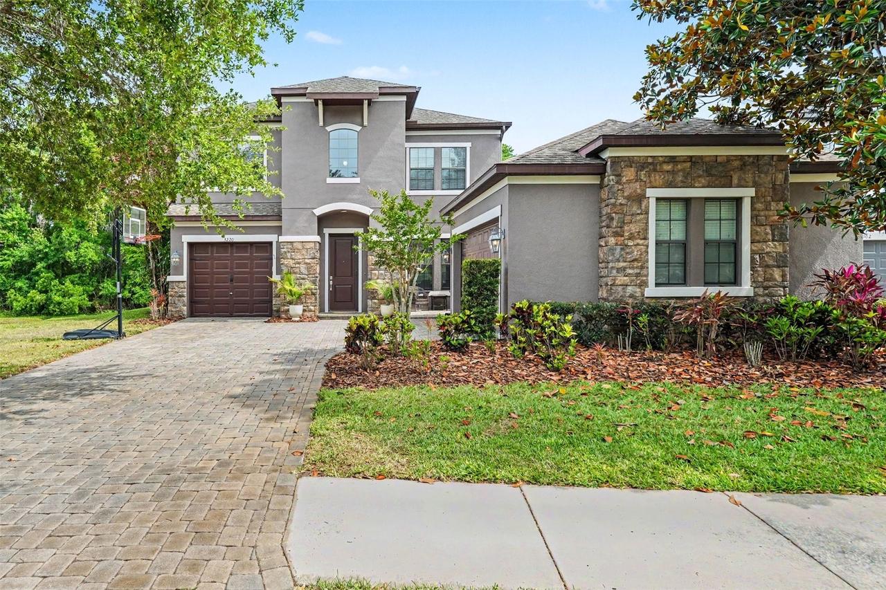 3220 Majestic View Dr., Lutz, FL 33558
