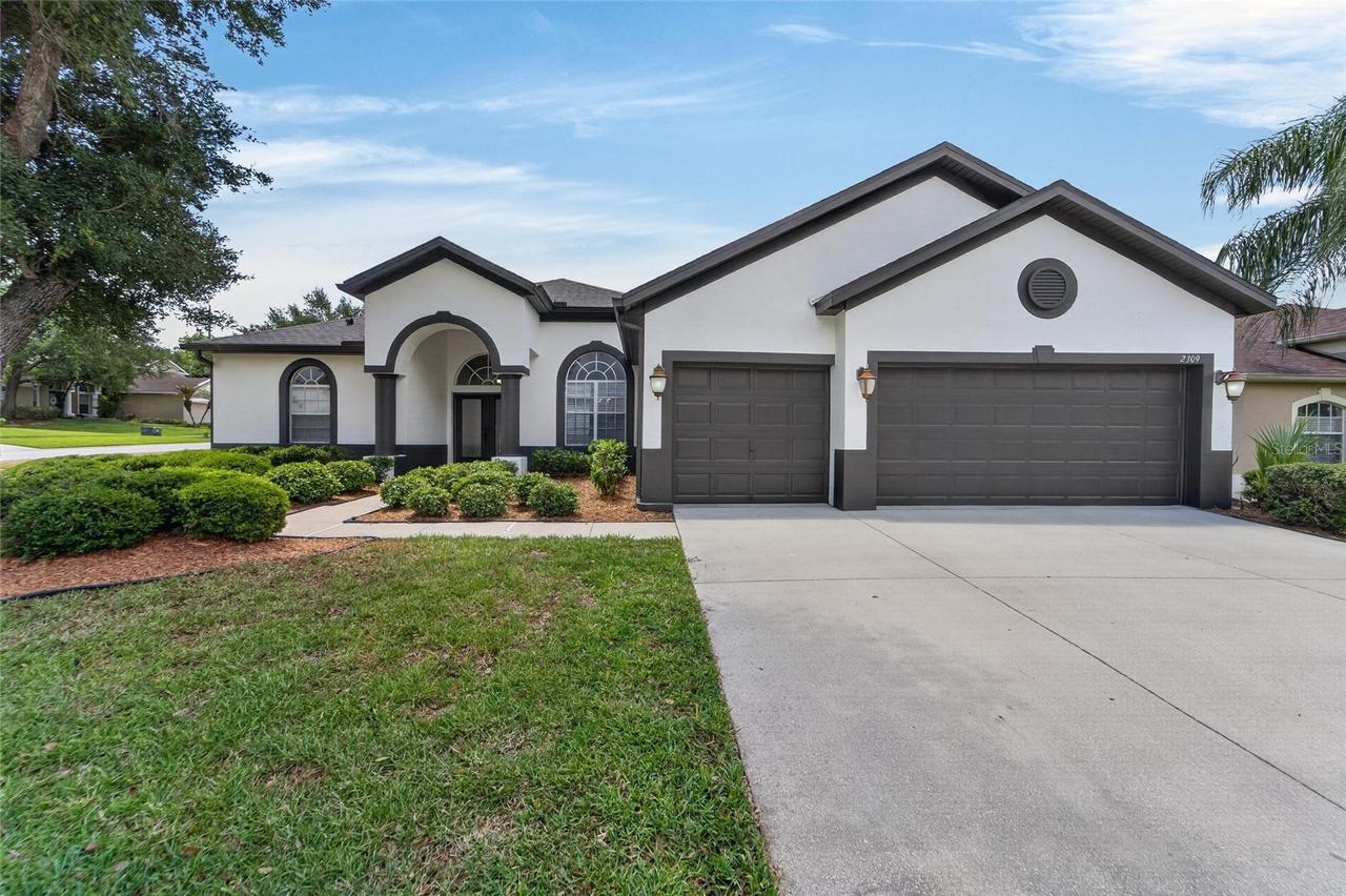 2309 Silver Trumpet Ct., Valrico, FL 33594