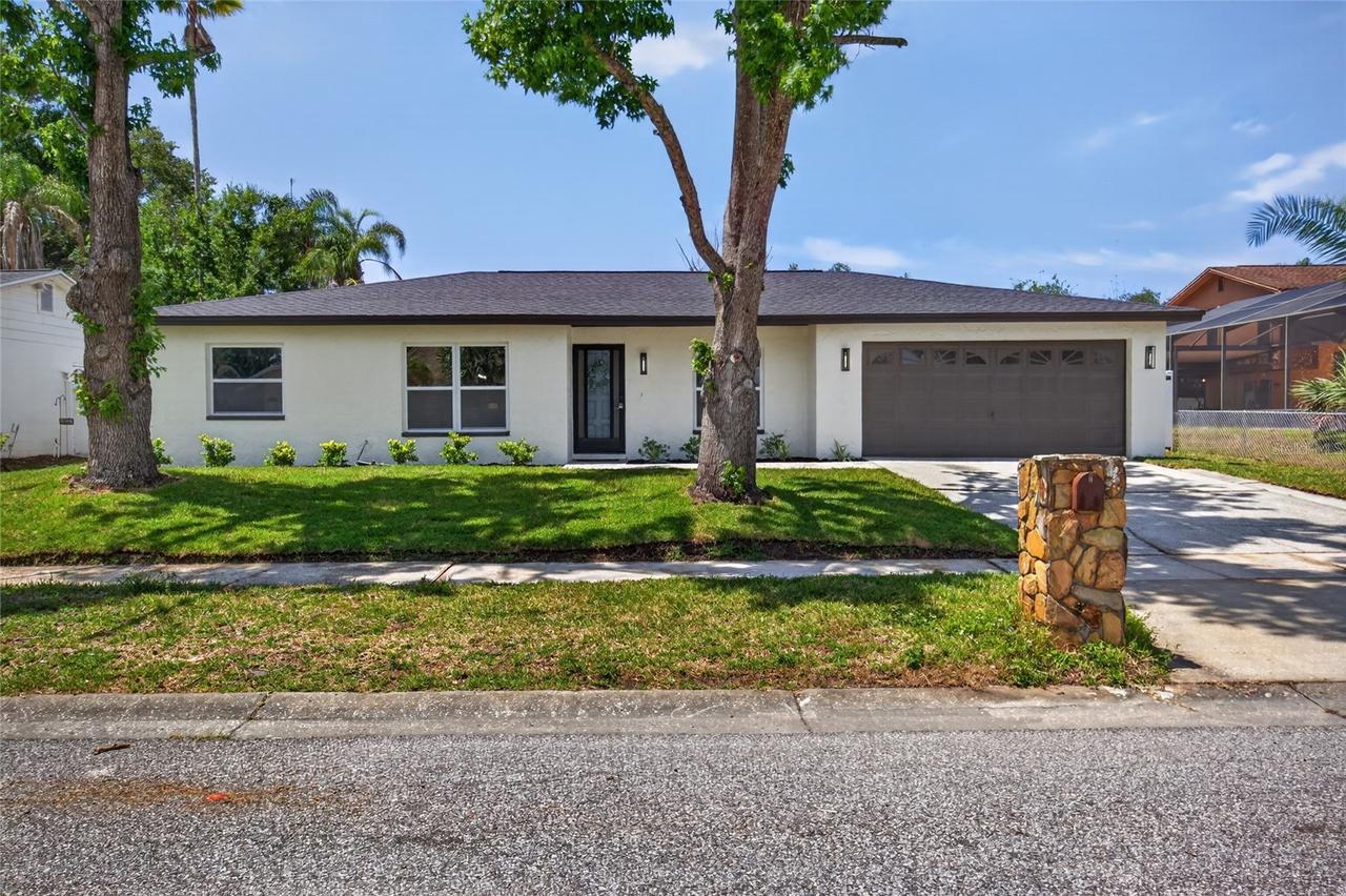 4430 Ranchwood Ln., Tampa, FL 33624