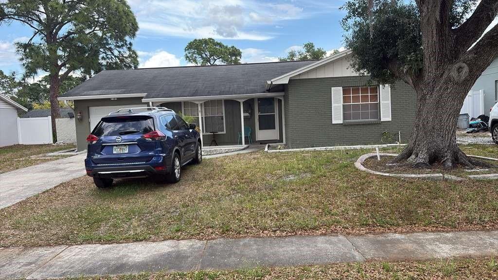 6609 Ambassador Dr., Tampa, FL 33615