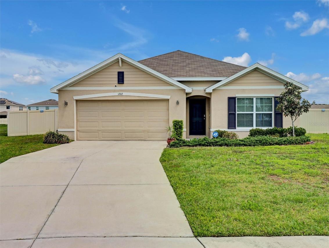 1202 Tahitian Sunrise Dr., Plant City, FL 33565