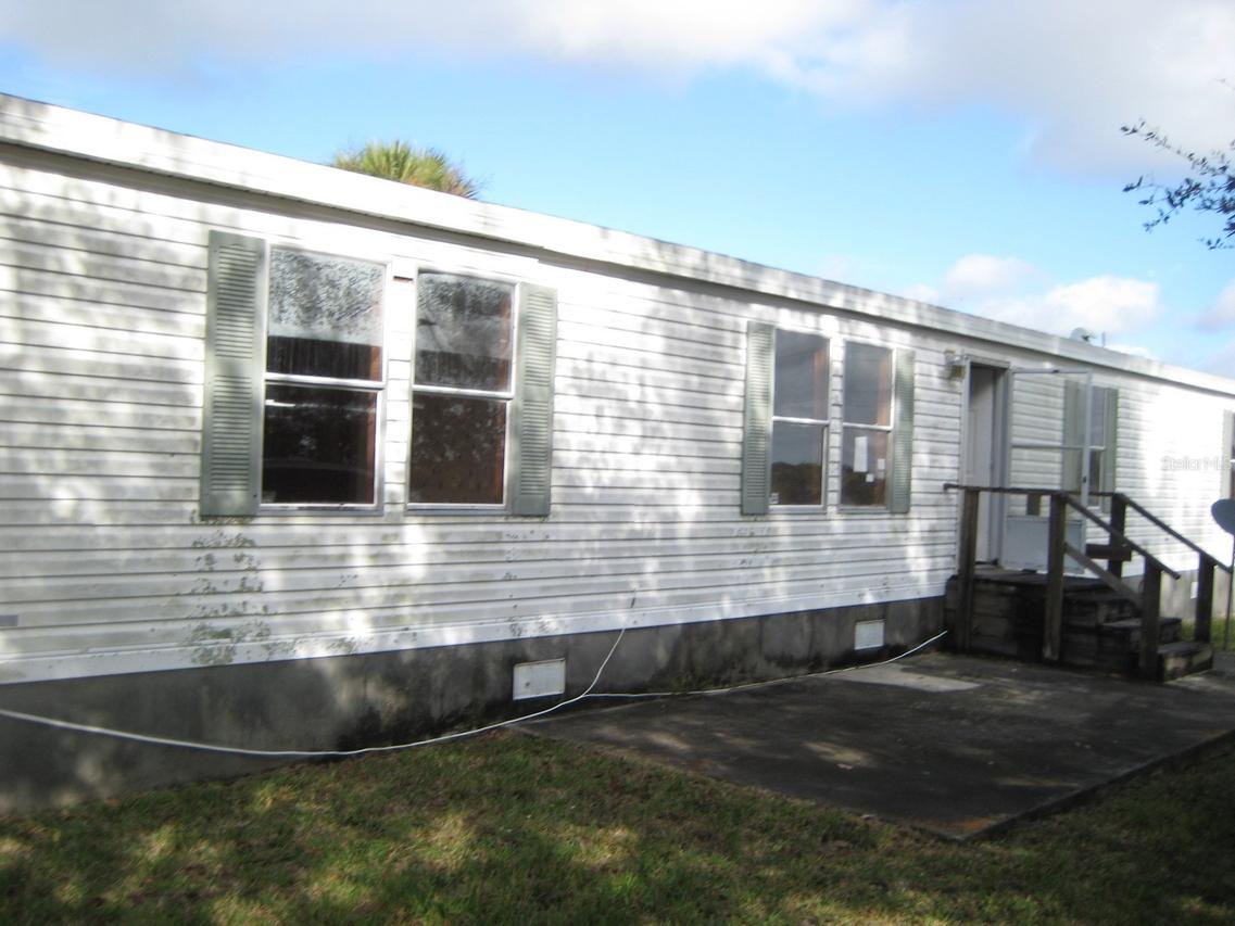 14455 NW 284th St., Okeechobee, FL 34972