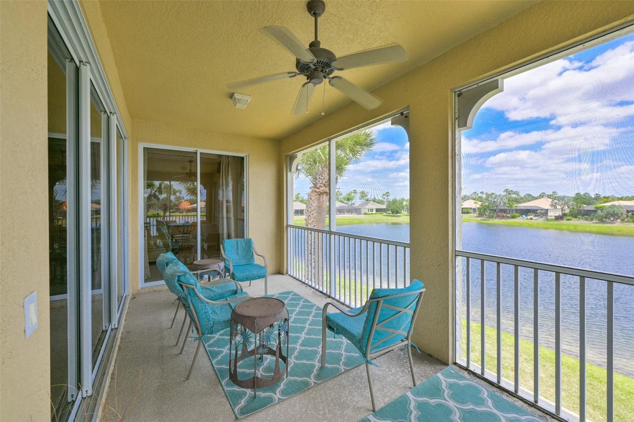 1330 Emerald Dunes Dr., Sun City Center, FL 33573