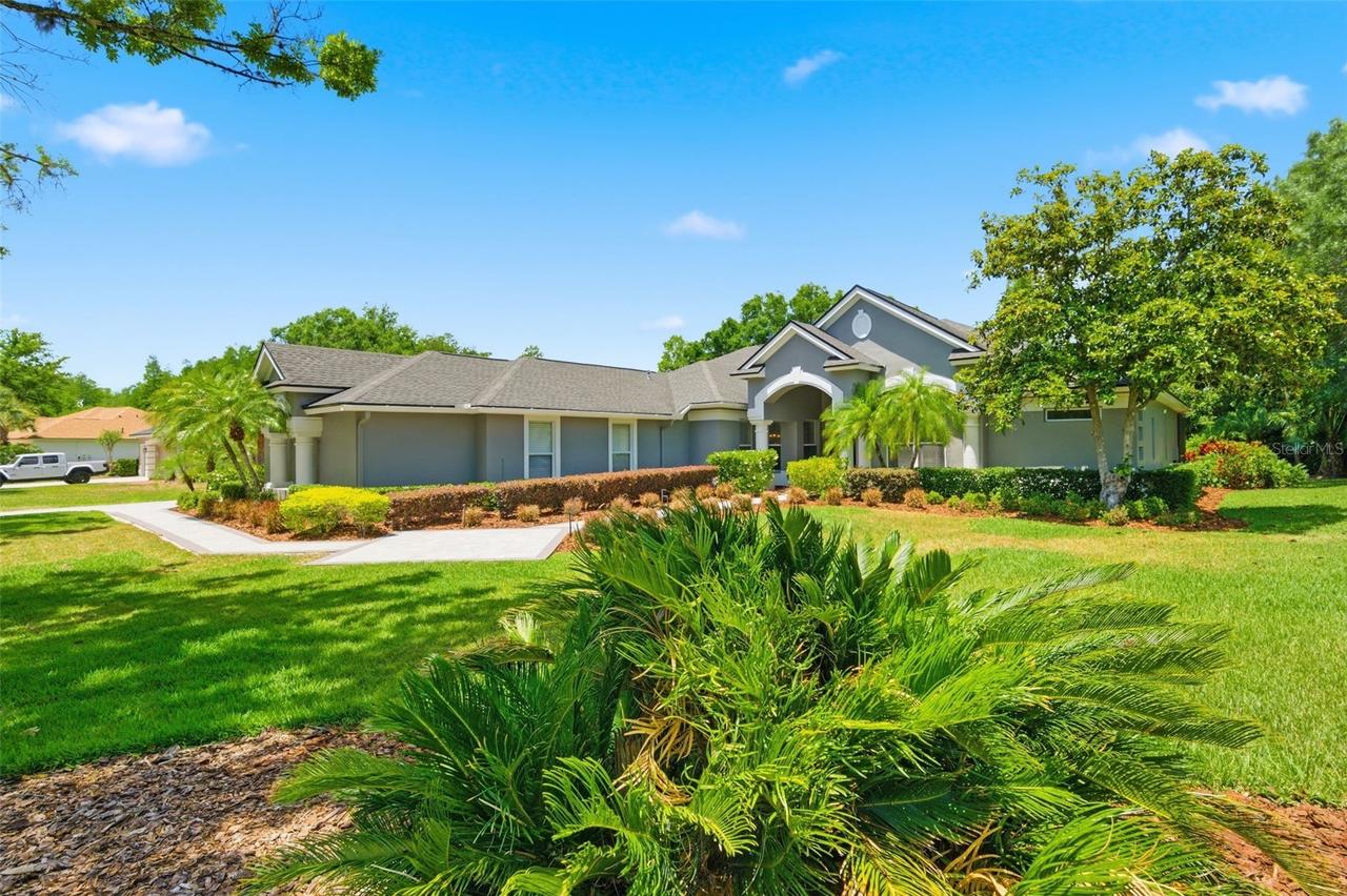 19130 Centre Rose Blvd., Lutz, FL 33558