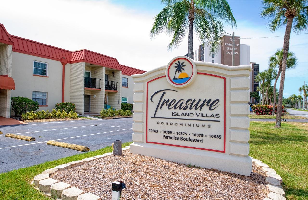 10365 Paradise Blvd. #9, Treasure Island, FL 33706