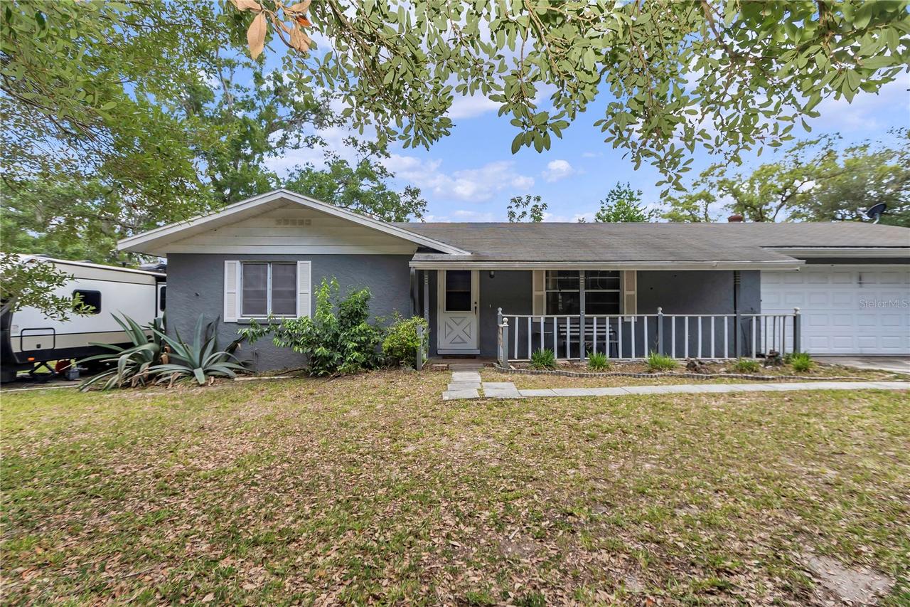 16738 SE 63 Ln., Ocklawaha, FL 32179