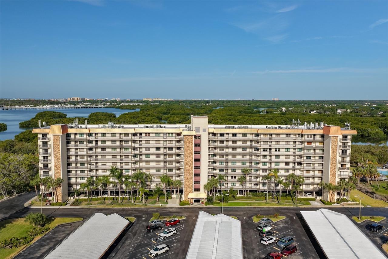 5400 Park St. #208, St Petersburg, FL 33709