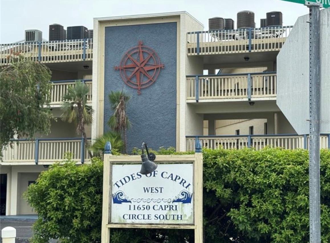 11650 Capri Cir. #204, Treasure Island, FL 33706