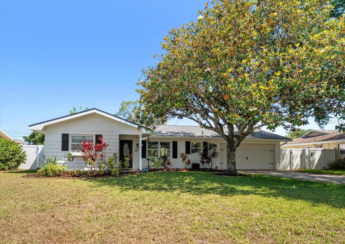 13497 100th Ave., Seminole, FL 33776