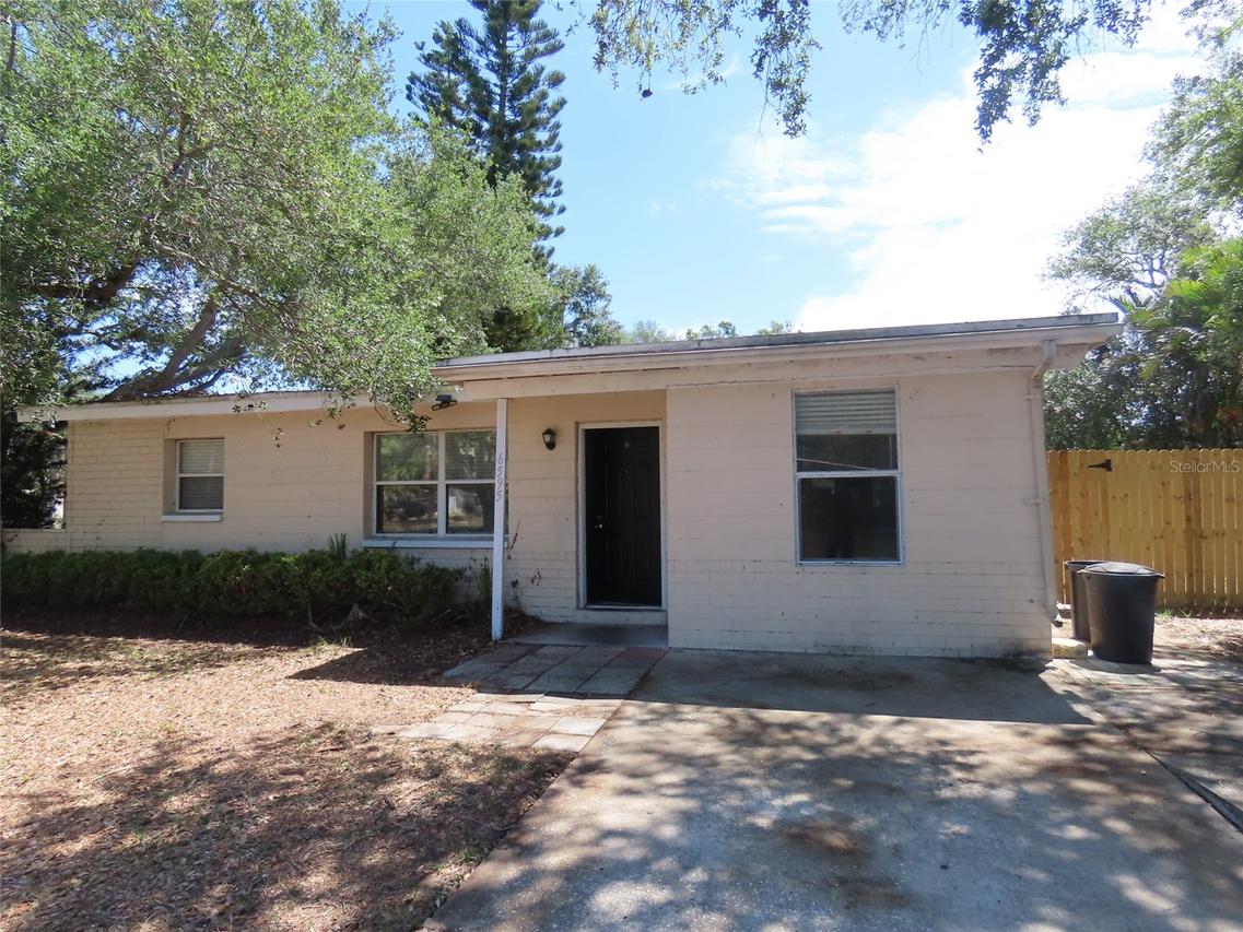 6595 64th Way, Pinellas Park, FL 33781