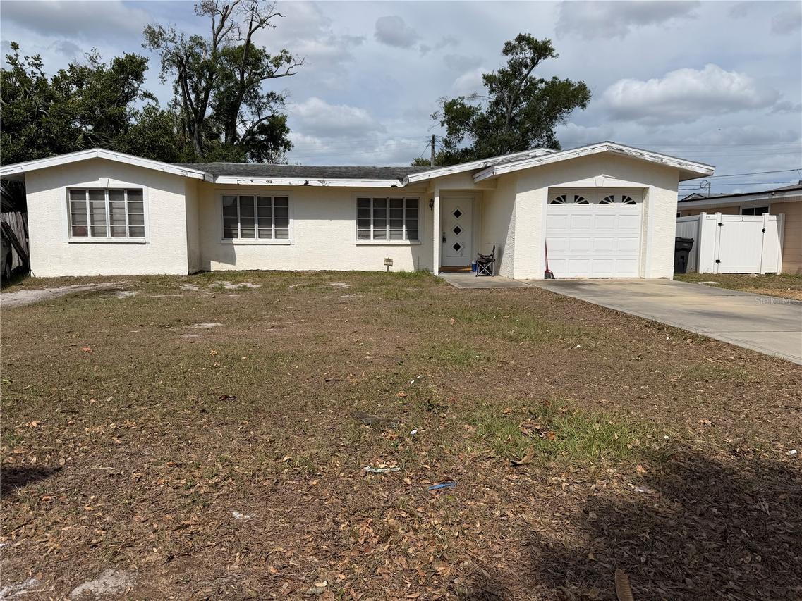 5164 Jasmine Cir., St Petersburg, FL 33714