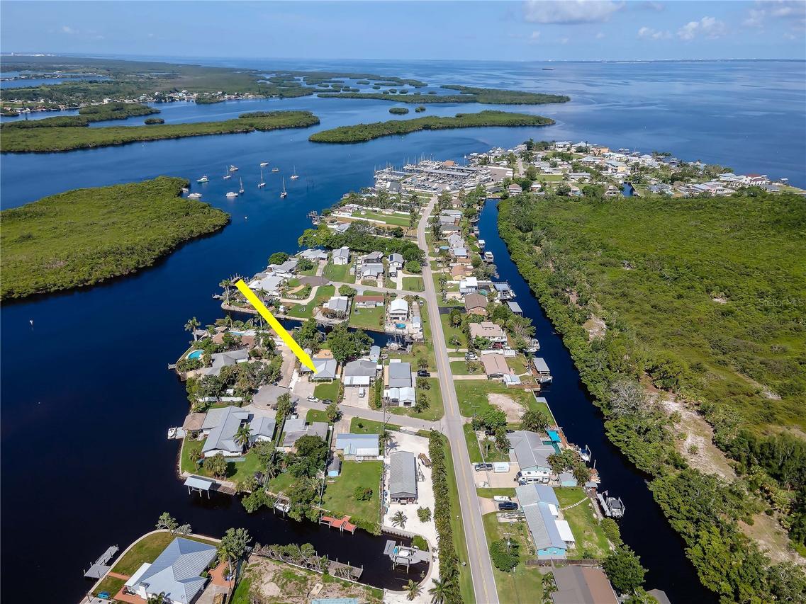 106 Steven St., Ruskin, FL 33570