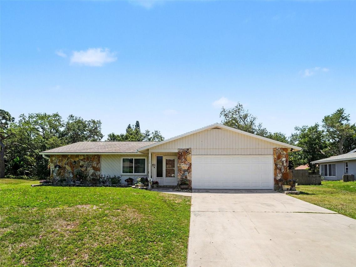 4440 Meadow Creek Cir., Sarasota, FL 34233