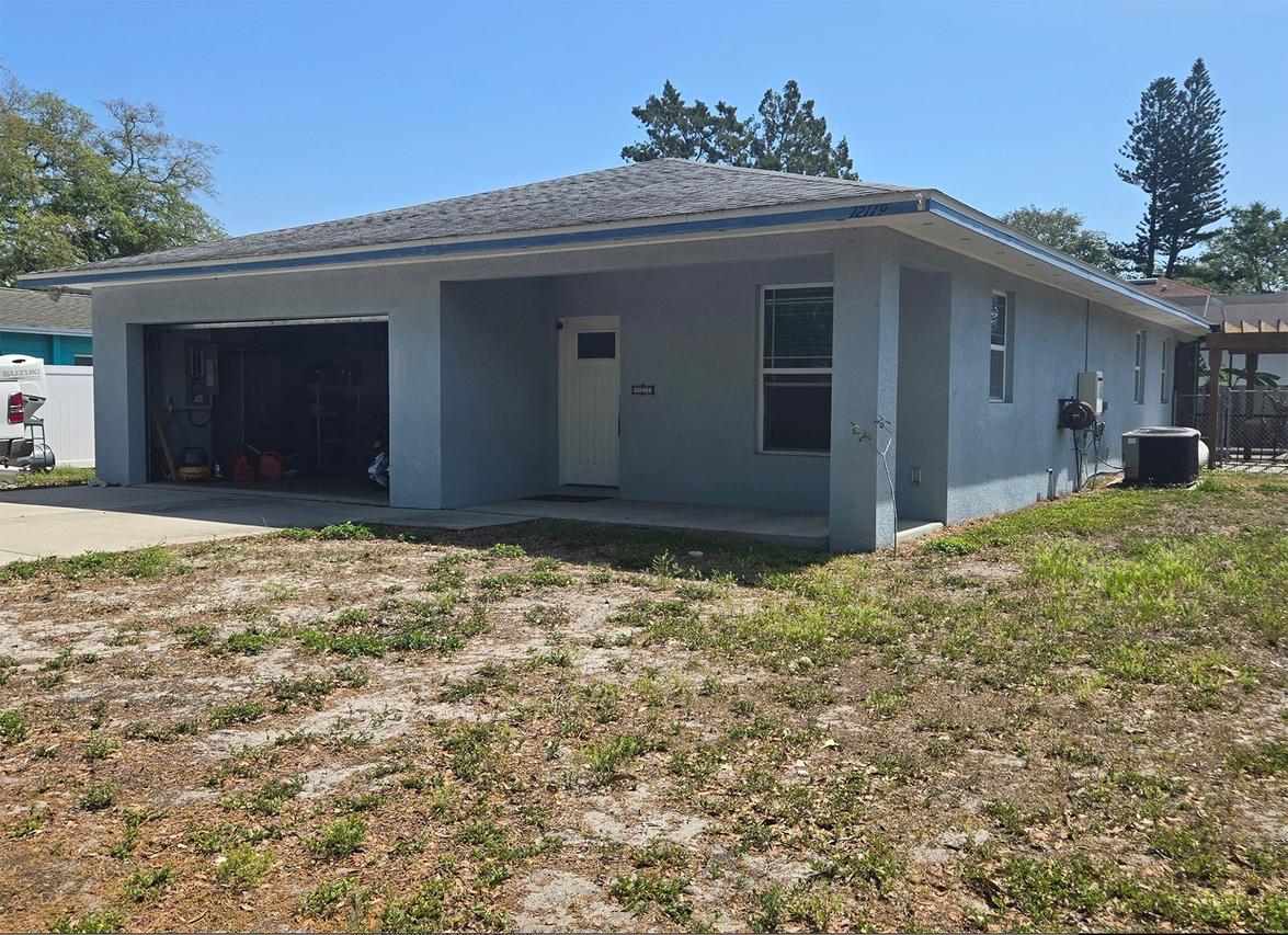 12119 Murray Ave., Seminole, FL 33778