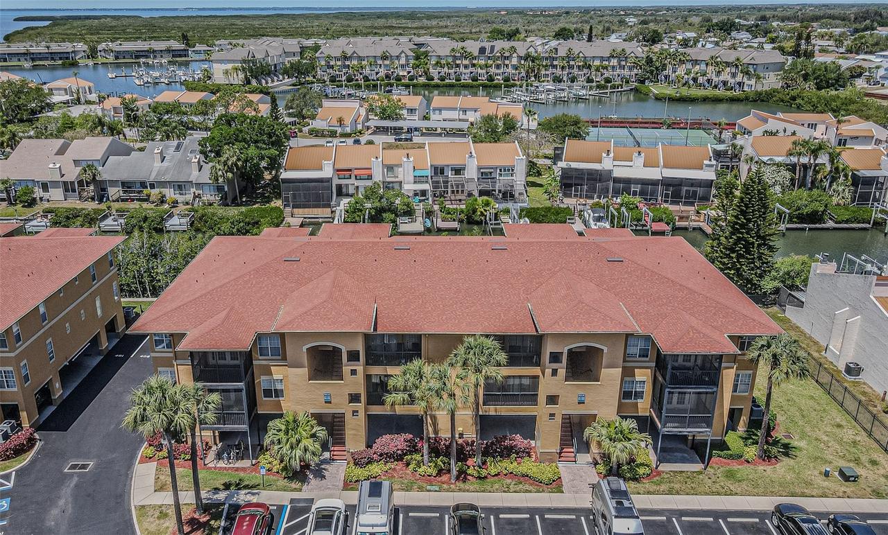 4316 Bayside Village Dr. #302, Tampa, FL 33615