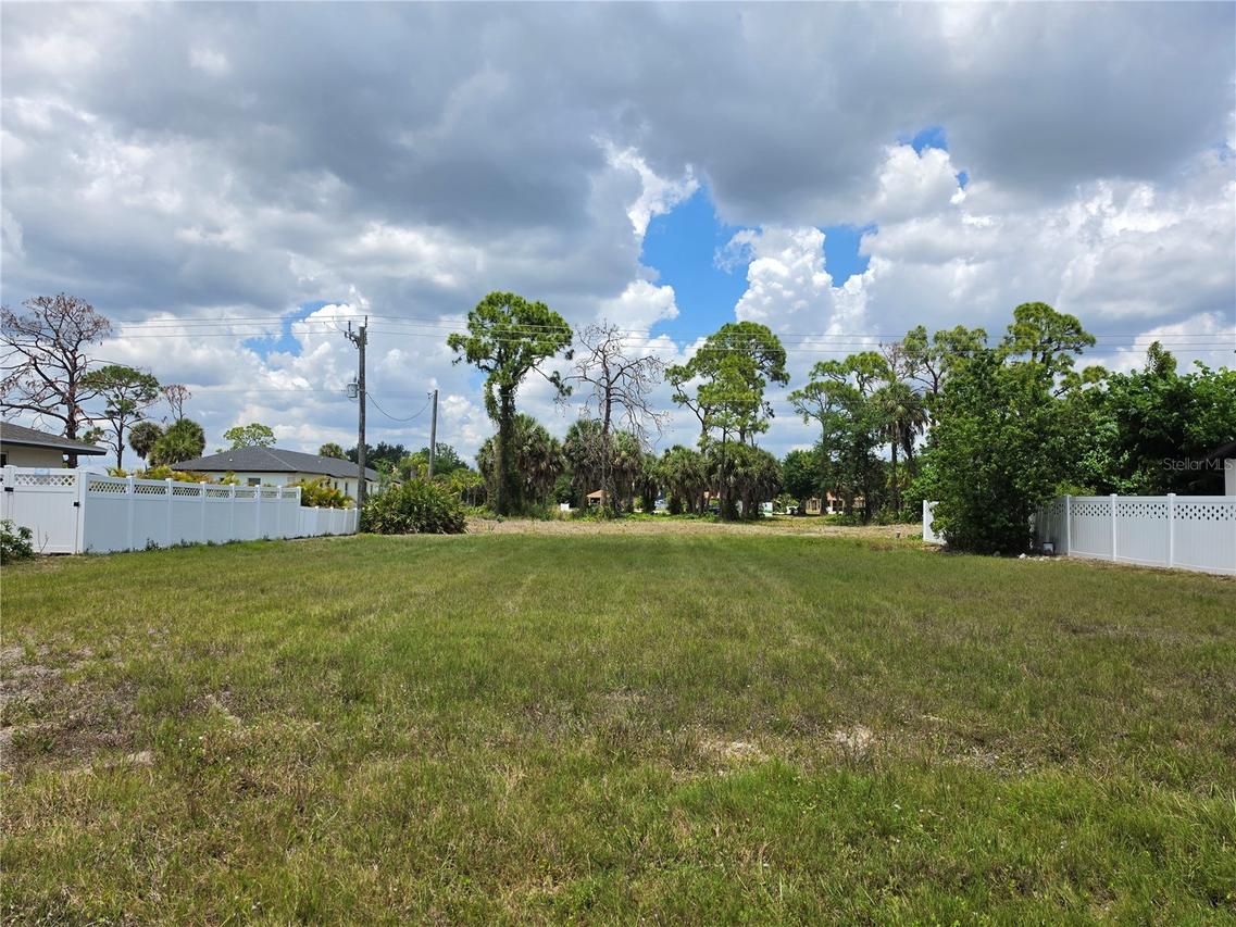 193 Annapolis Ln., Rotonda West, FL 33947