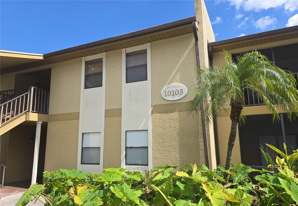 10103 Sailwinds Blvd. #102, Largo, FL 33773