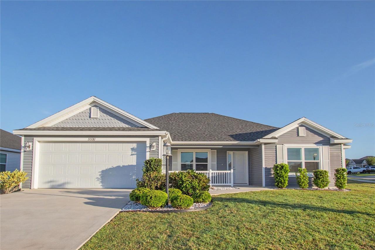 3320 Dzuro Dr., Oxford, FL 34484