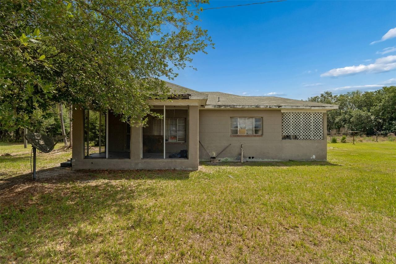 2413 Ed Brown Ln., Plant City, FL 33567
