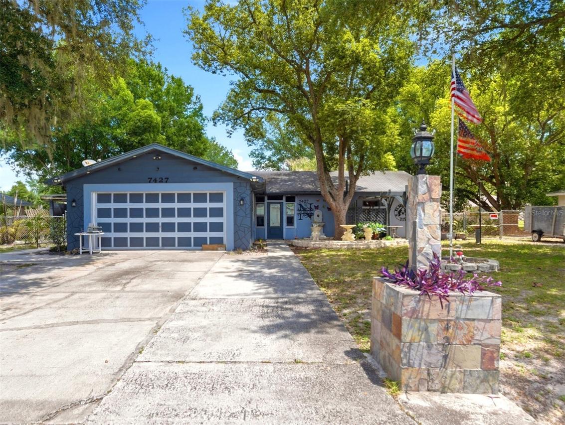 7427 Eastview Pl., Lakeland, FL 33810