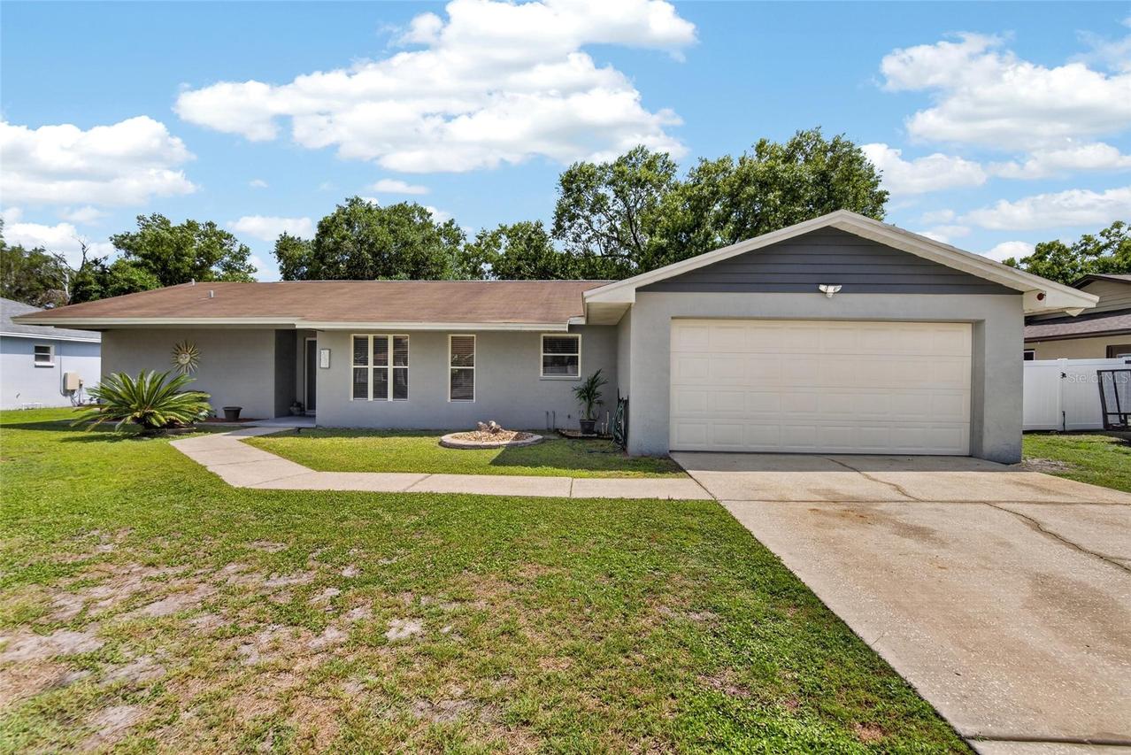 3734 Opal Dr., Mulberry, FL 33860