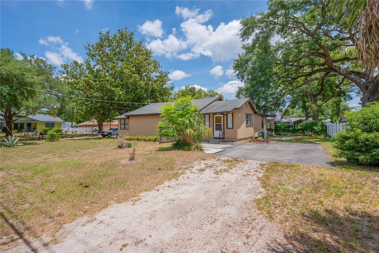 1201 E Norfolk St., Tampa, FL 33604
