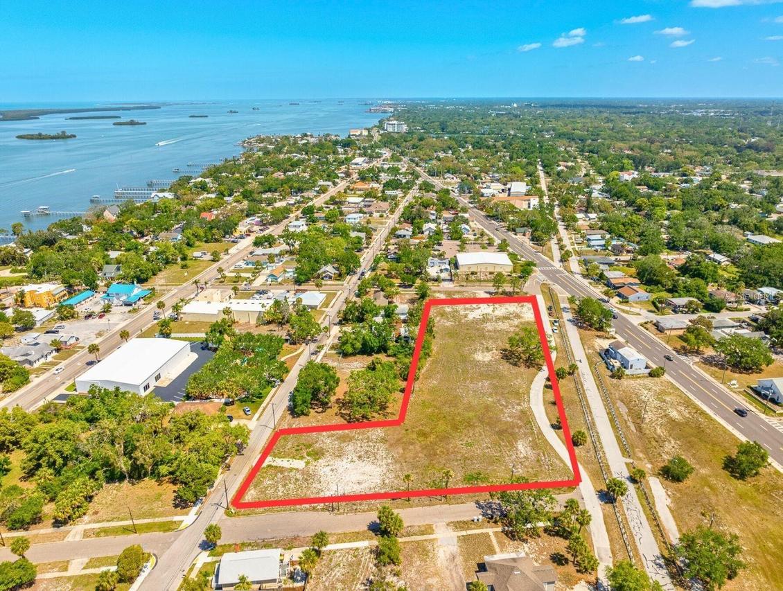 611 Palm Bluff St., Clearwater, FL 33755
