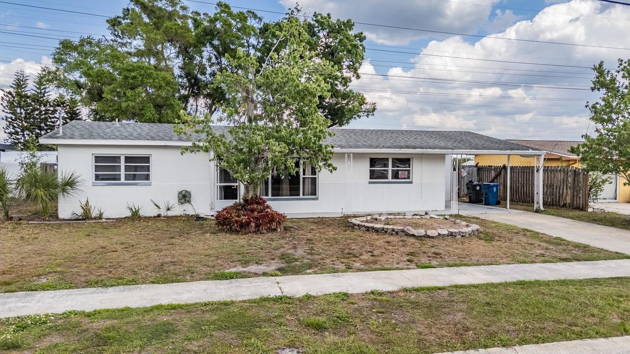 307 Country Club Dr., Oldsmar, FL 34677