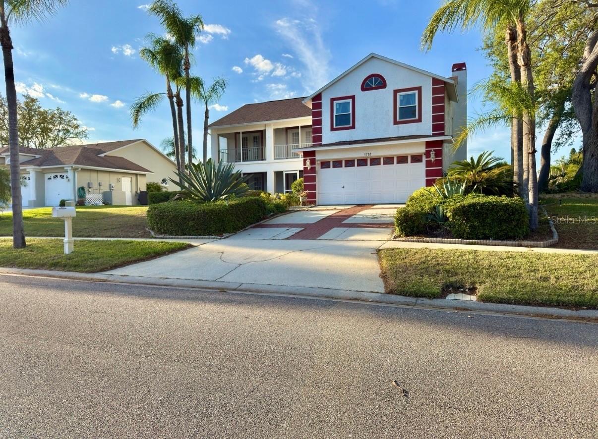 1702 Sunkissed Dr., Tarpon Springs, FL 34689