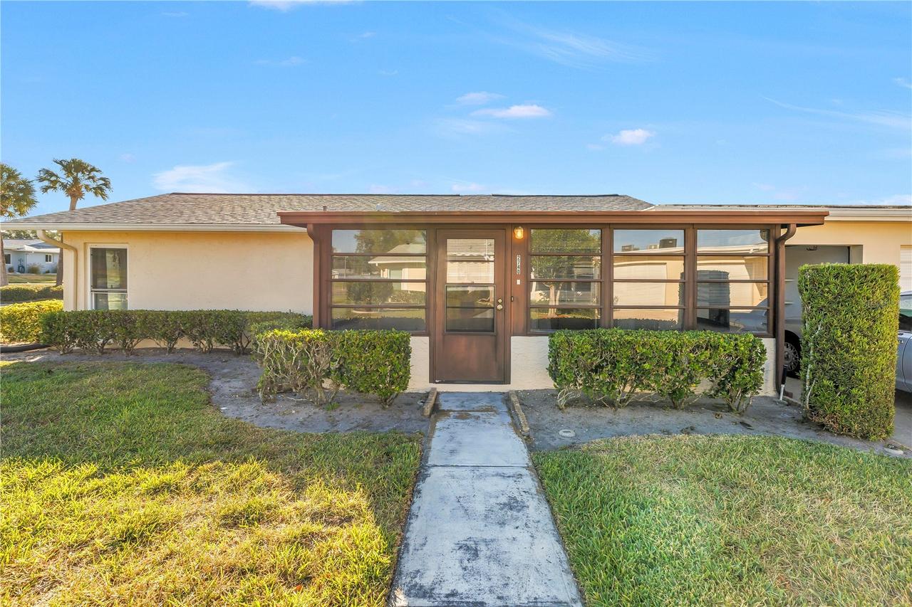 2740 Highlands Blvd. #B, Palm Harbor, FL 34684