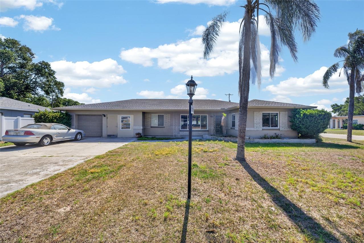 219 S Saturn Ave., Clearwater, FL 33755