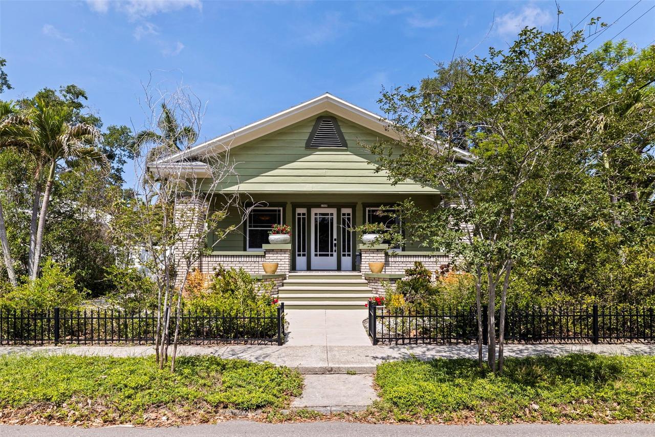 1260 10th St., St Petersburg, FL 33705