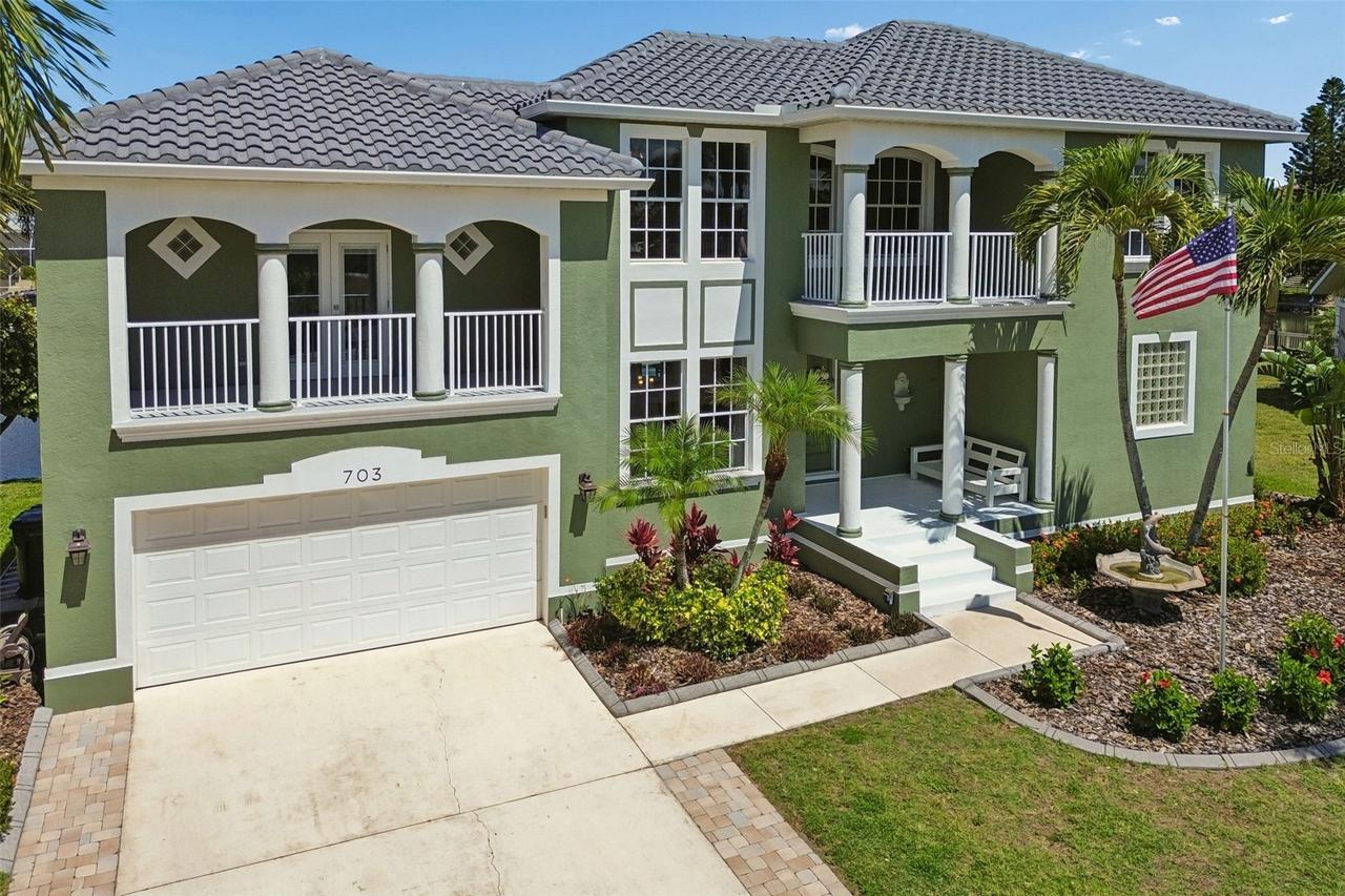 703 Bunker View Dr., Apollo Beach, FL 33572