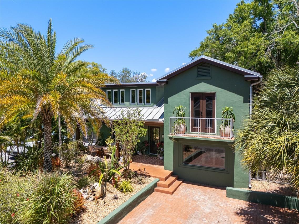 3213 W Barcelona St., Tampa, FL 33629