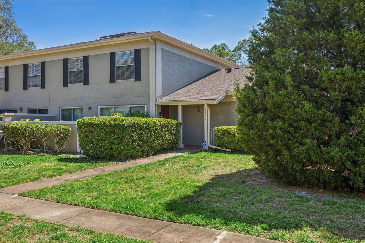 6341 Treetop Cir., Temple Terrace, FL 33617