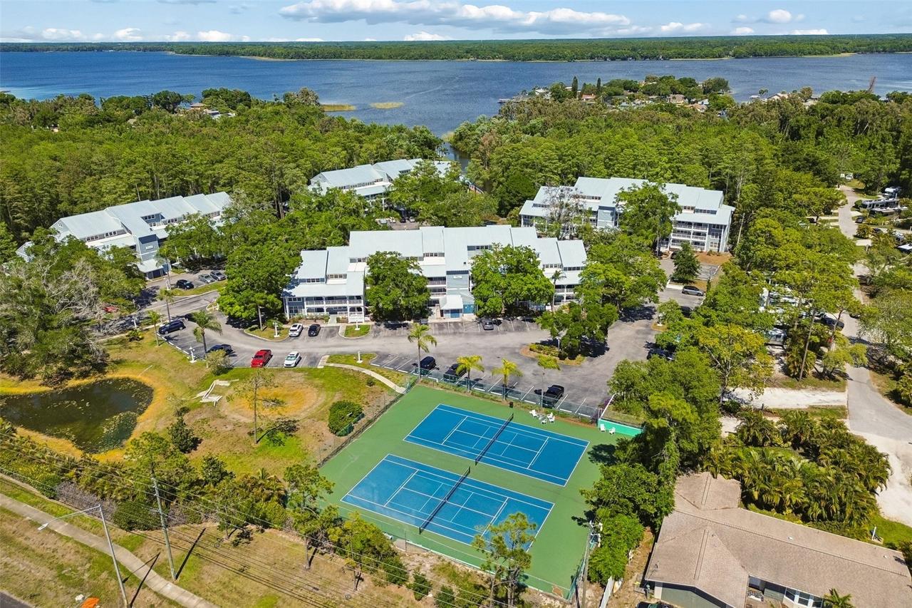 2599 Dolly Bay Dr. #302, Palm Harbor, FL 34684