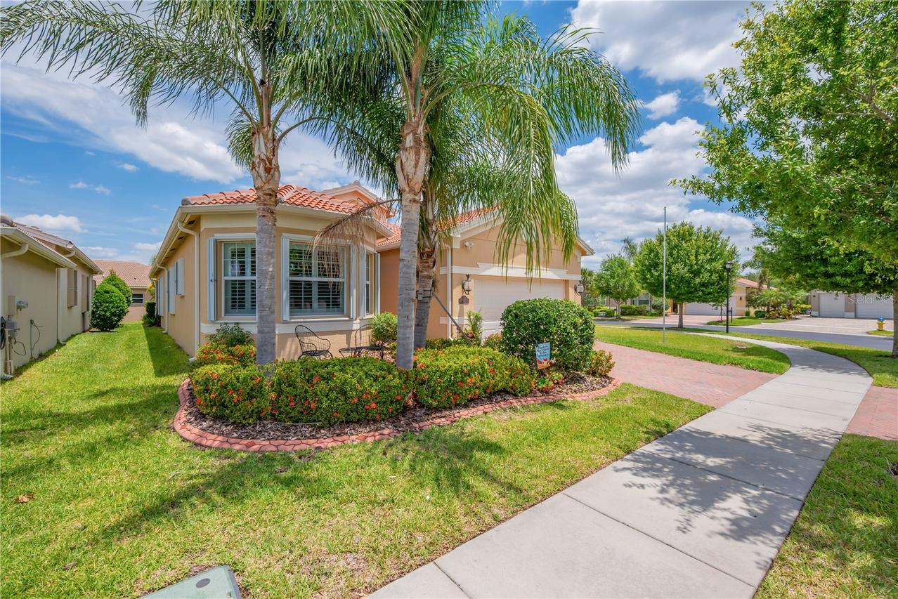4853 Grand Banks Dr., Wimauma, FL 33598
