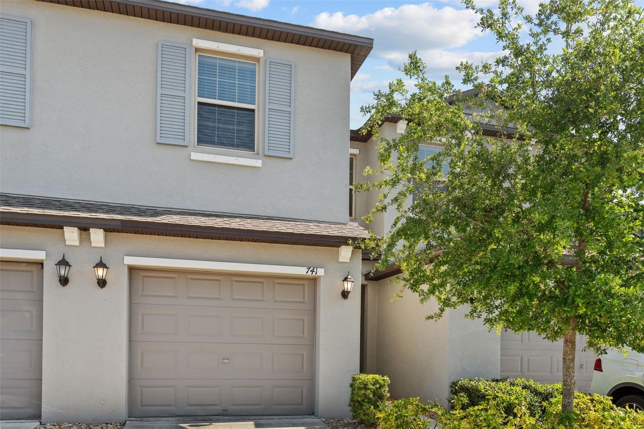 741 Royal Empress Dr., Ruskin, FL 33570