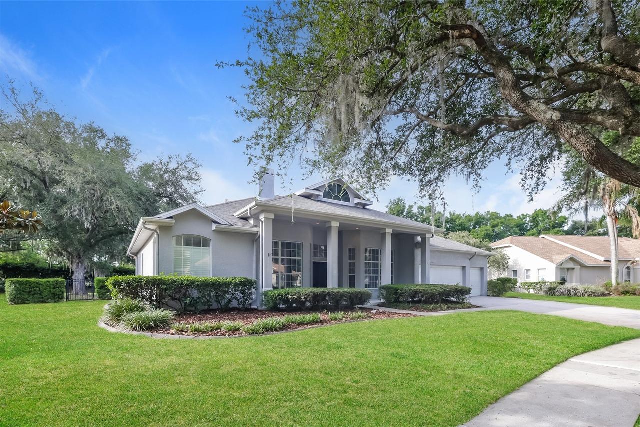 3810 Spruce Pine Dr., Valrico, FL 33596