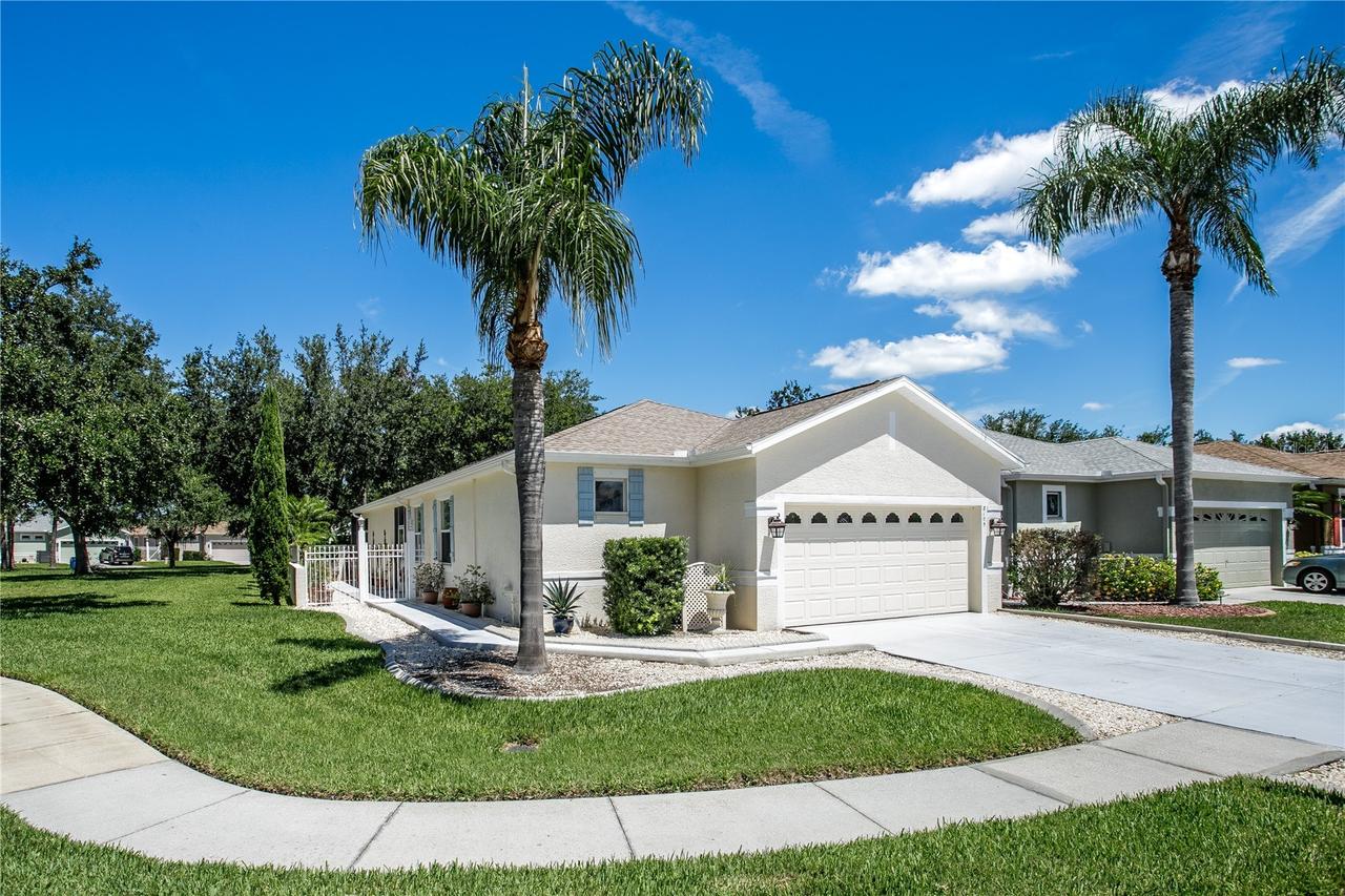 8105 Ambersweet Pl., Land O Lakes, FL 34637